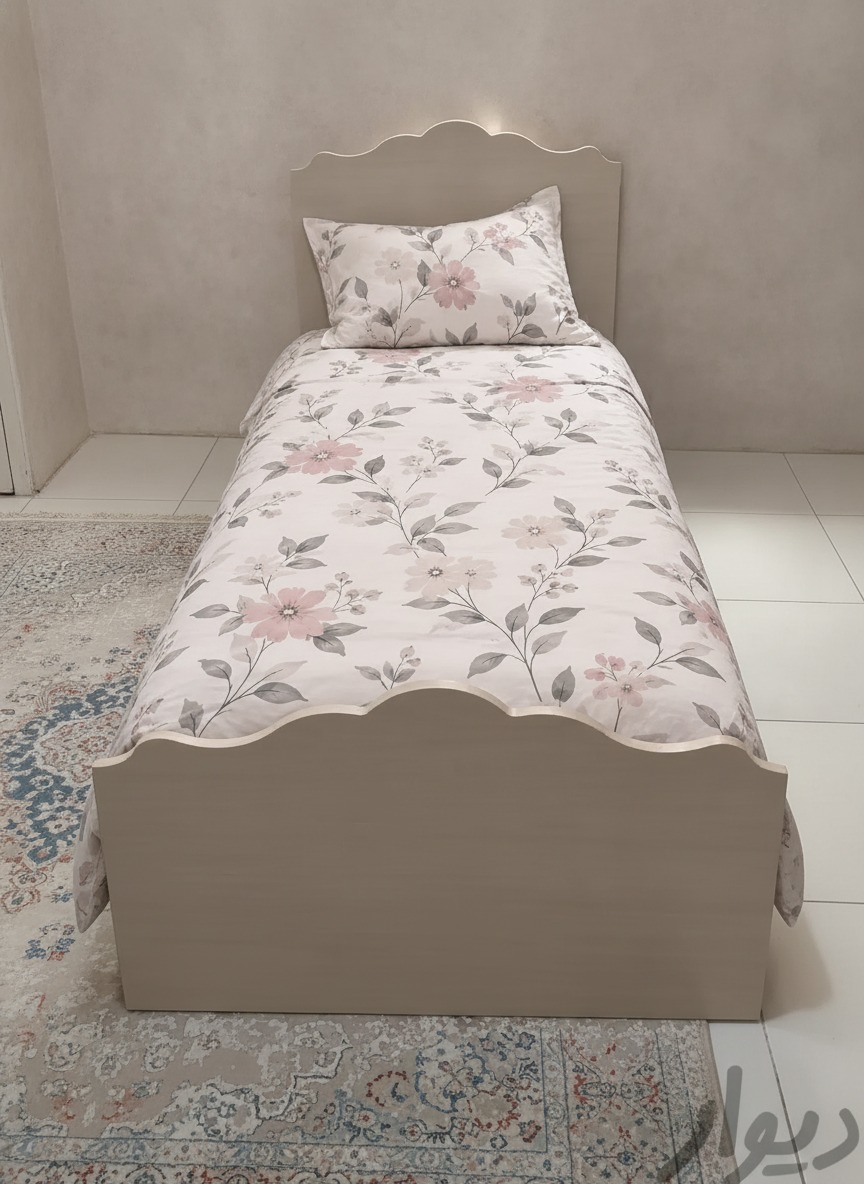 تخت تک نفره