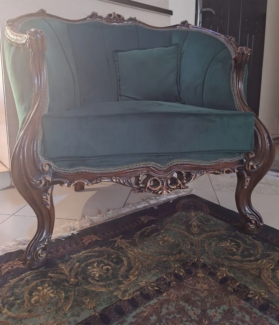 ست کامل مبل ۸ نفره + میز ناهارخوری ۶ نفره